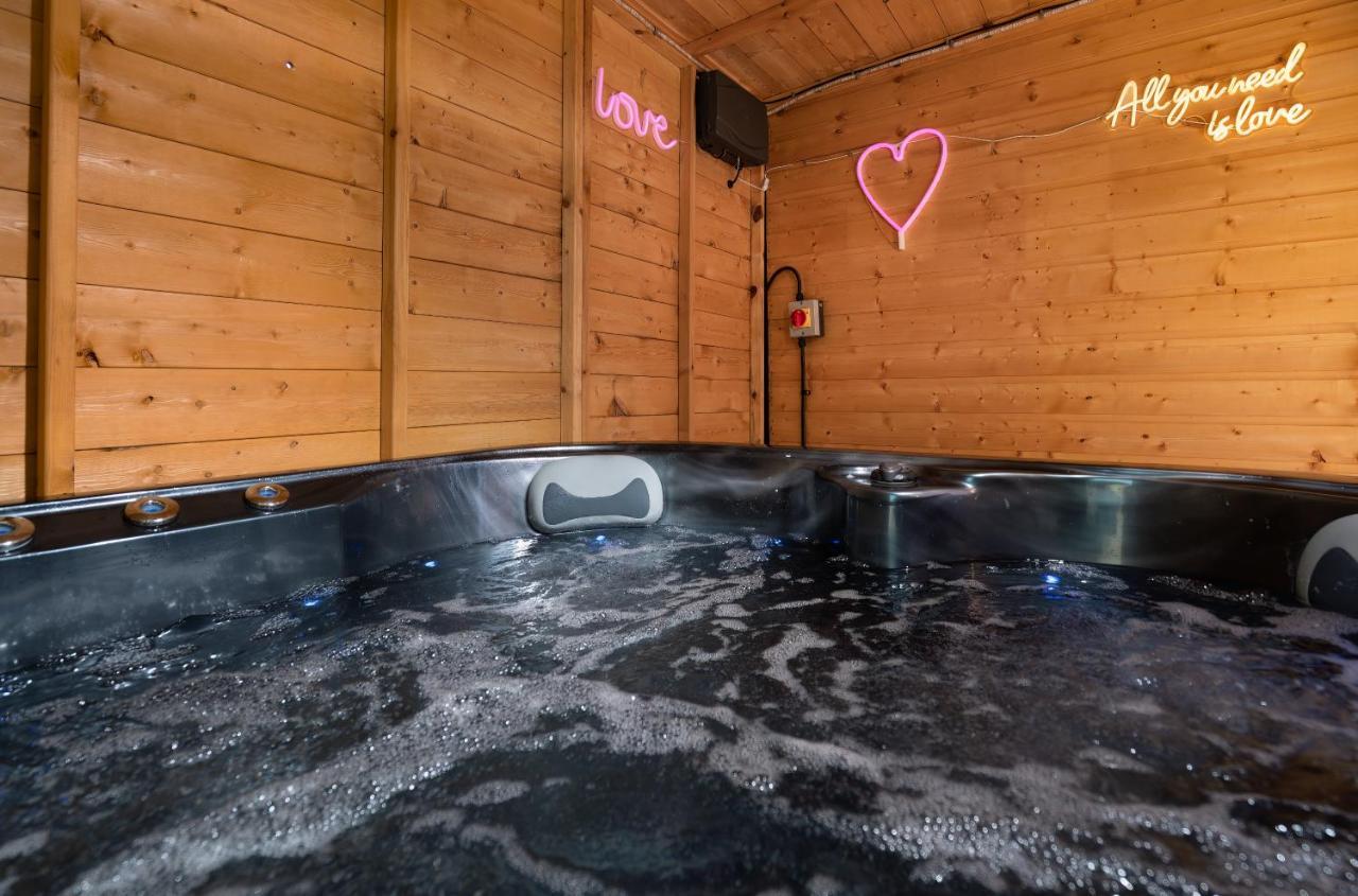 Perfect Couple Retreat To Unwind&Relax With Hottub Daire Peacehaven Dış mekan fotoğraf