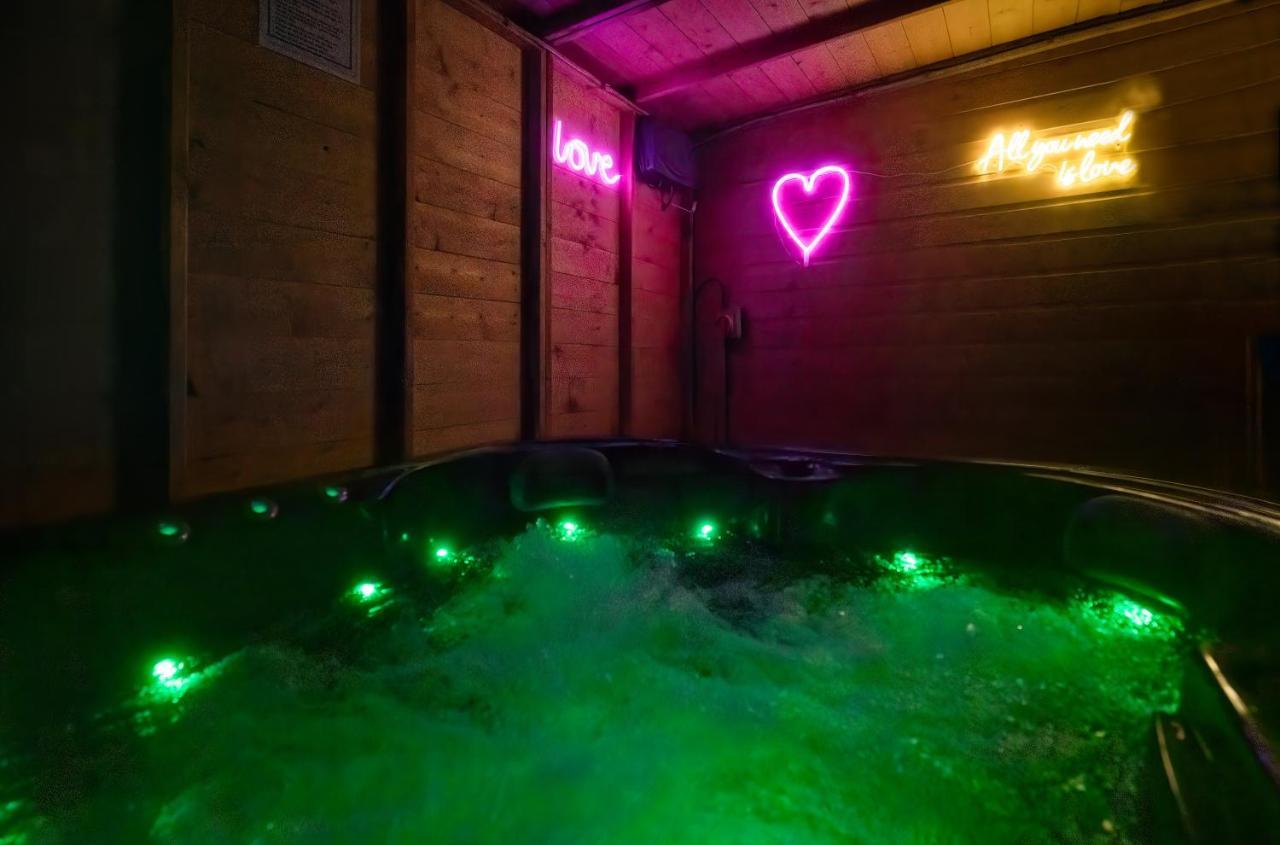 Perfect Couple Retreat To Unwind&Relax With Hottub Daire Peacehaven Dış mekan fotoğraf
